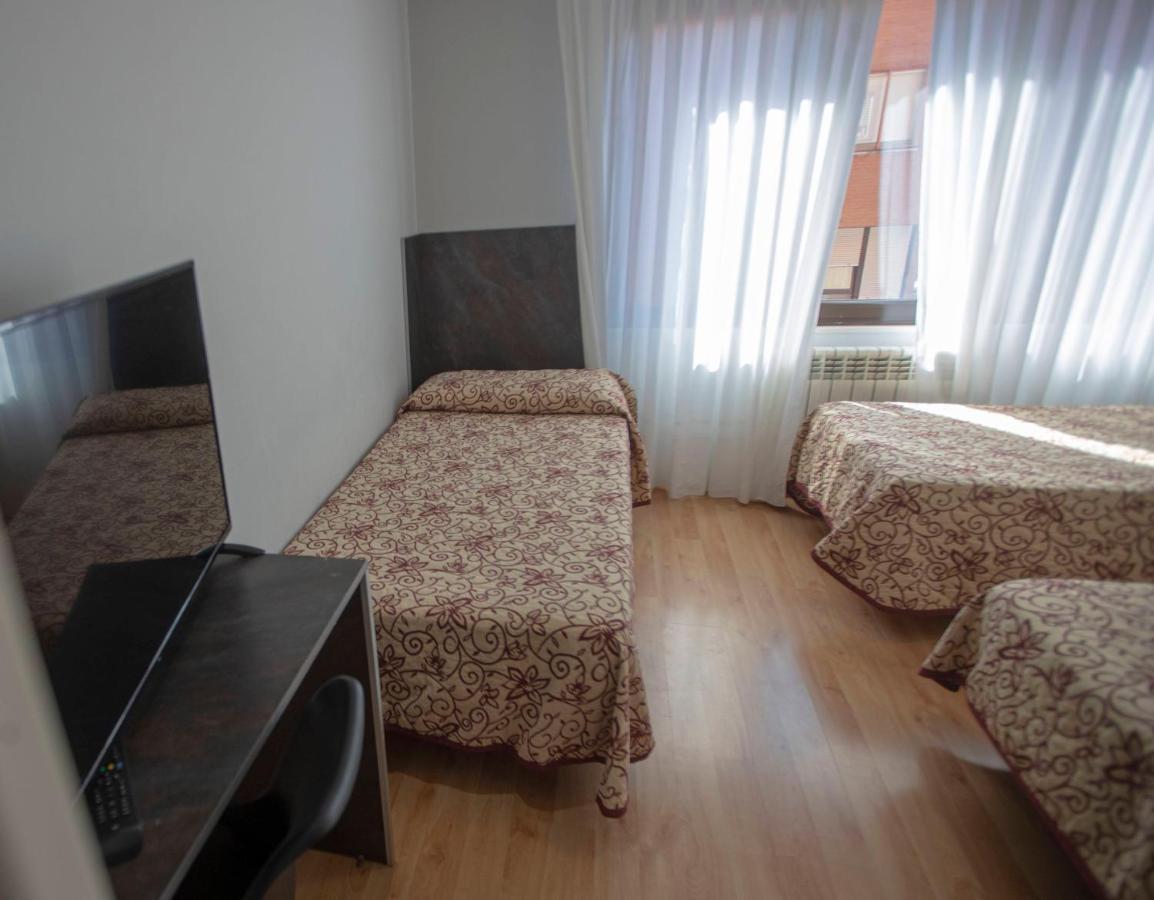 Hostal Vitorina Soria Zewnętrze zdjęcie