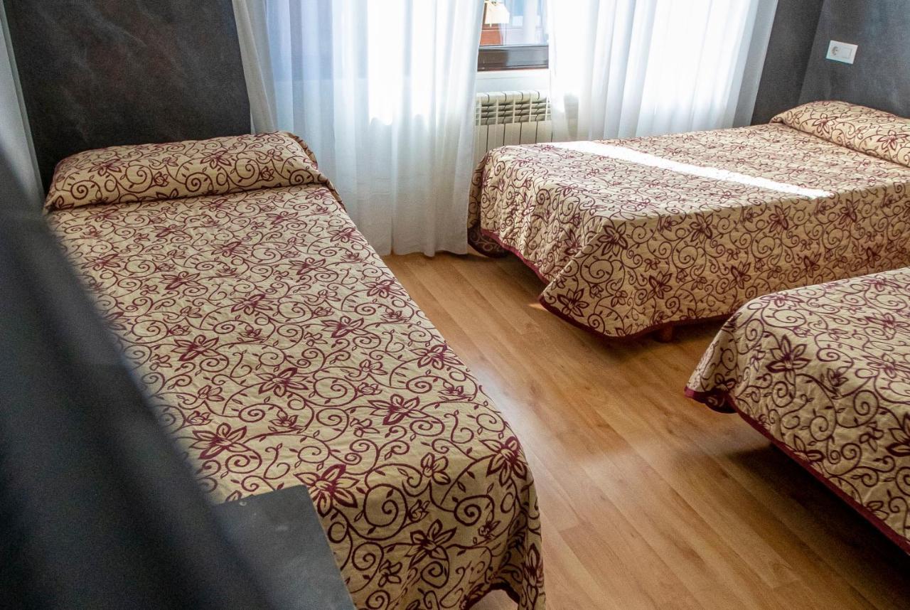 Hostal Vitorina Soria Zewnętrze zdjęcie