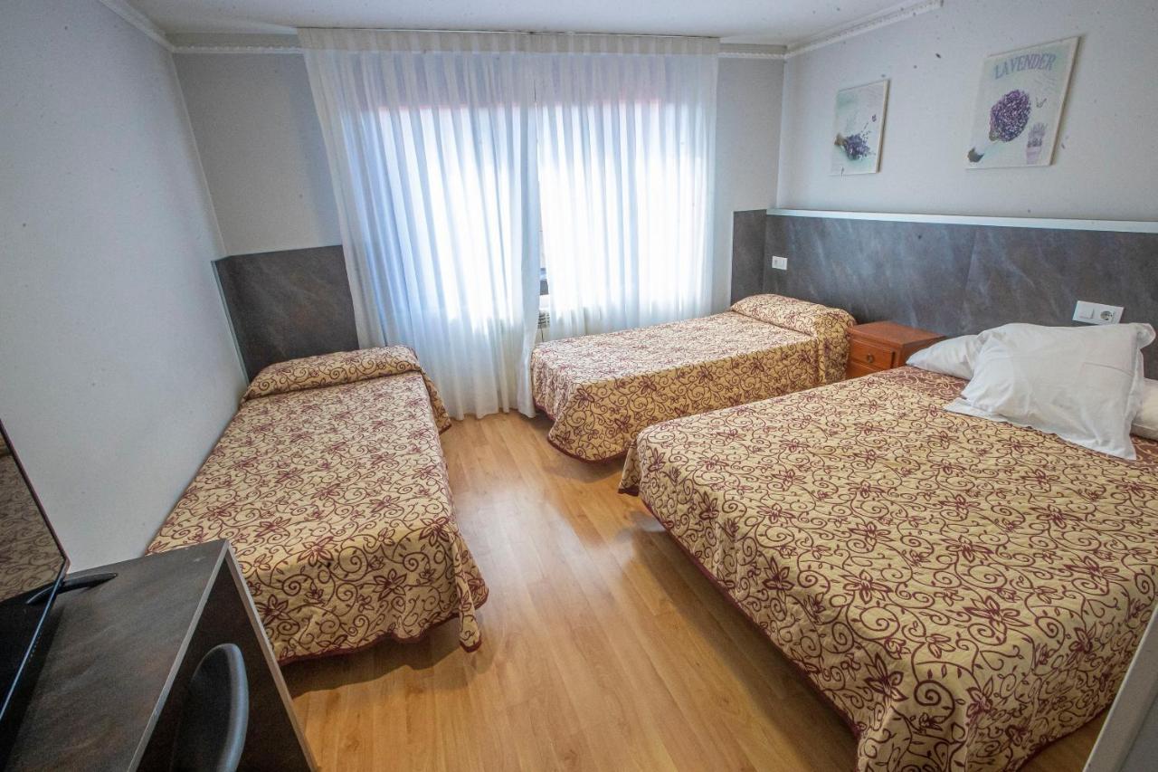 Hostal Vitorina Soria Zewnętrze zdjęcie