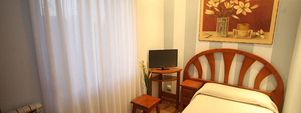 Hostal Vitorina Soria Zewnętrze zdjęcie