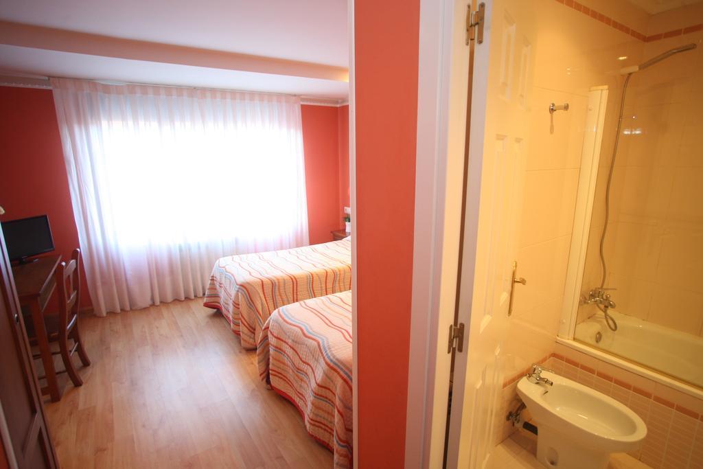 Hostal Vitorina Soria Zewnętrze zdjęcie
