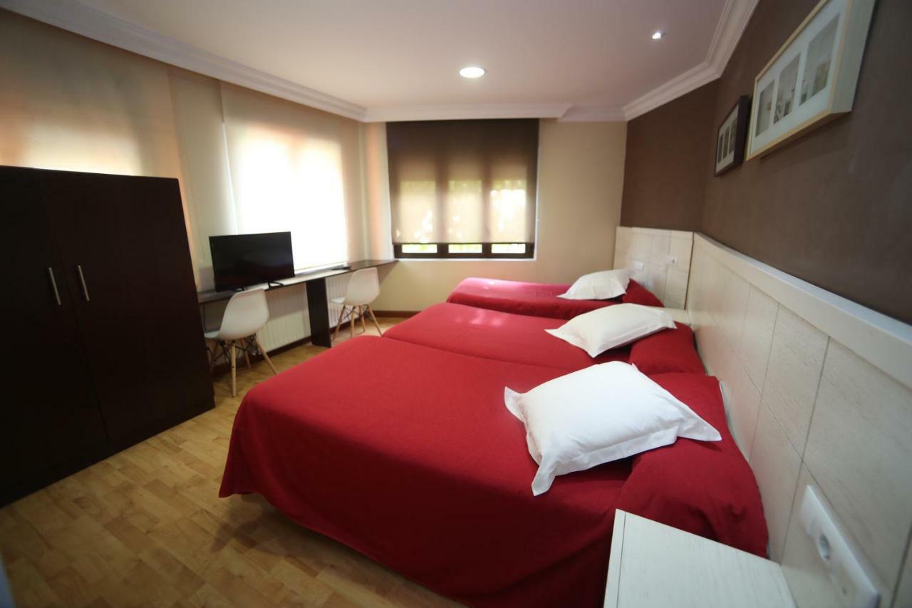 Hostal Vitorina Soria Zewnętrze zdjęcie