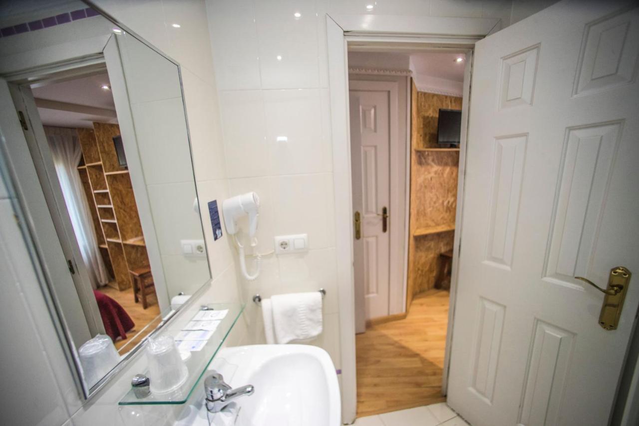 Hostal Vitorina Soria Zewnętrze zdjęcie