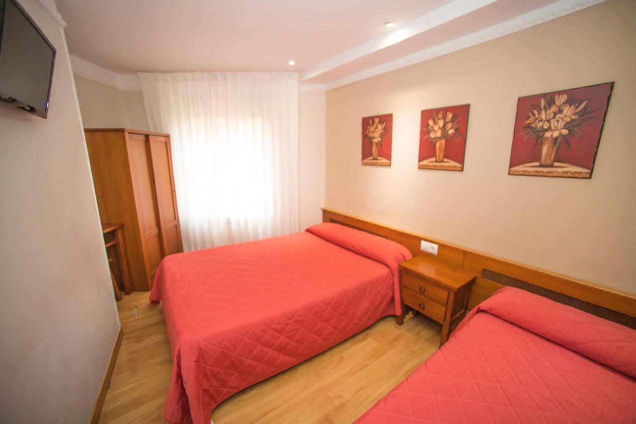 Hostal Vitorina Soria Zewnętrze zdjęcie